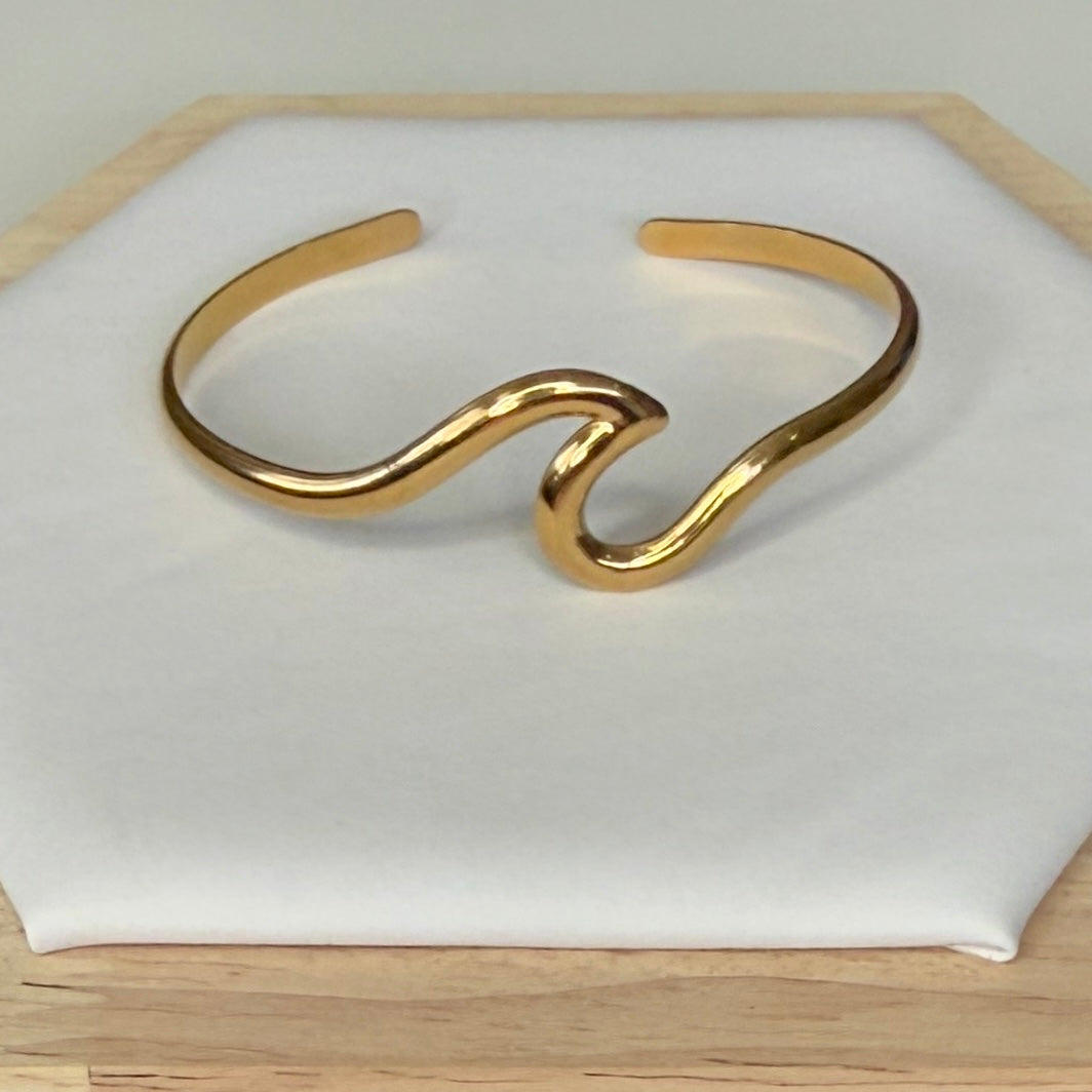 Waves Gold Plated Steel Bracelet