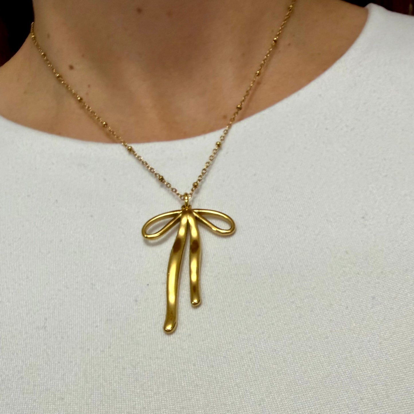 Ribbon Necklace