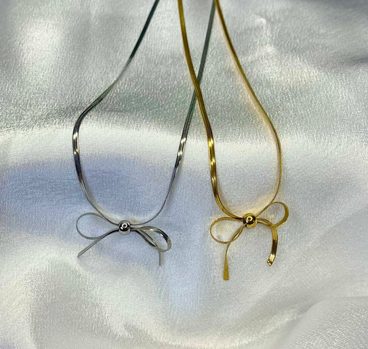 Ribbon Necklace