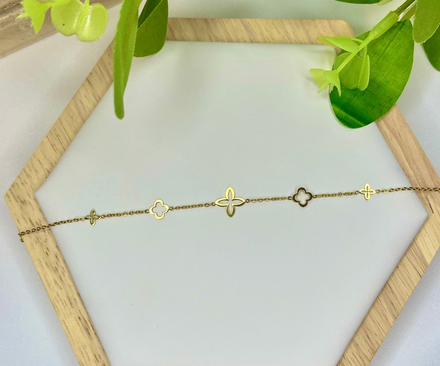 Clover Gold Bracelet